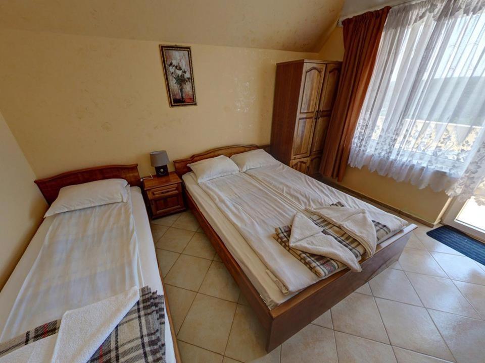 Family Hotel Gogov Sinemoretz Extérieur photo