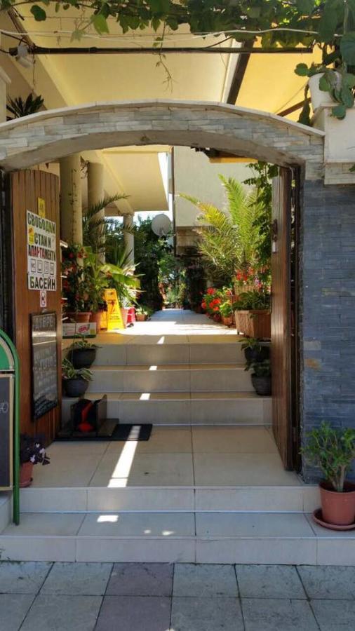 Family Hotel Gogov Sinemoretz Extérieur photo
