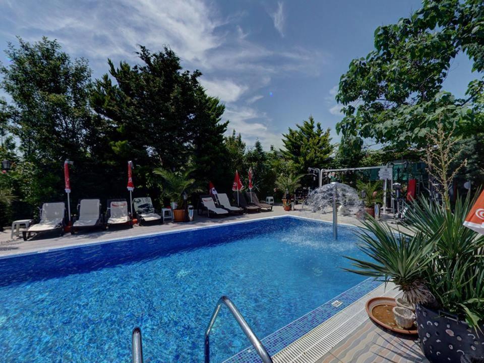 Family Hotel Gogov Sinemoretz Extérieur photo