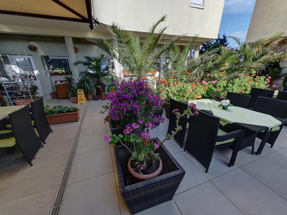 Family Hotel Gogov Sinemoretz Extérieur photo