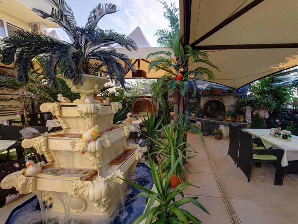 Family Hotel Gogov Sinemoretz Extérieur photo