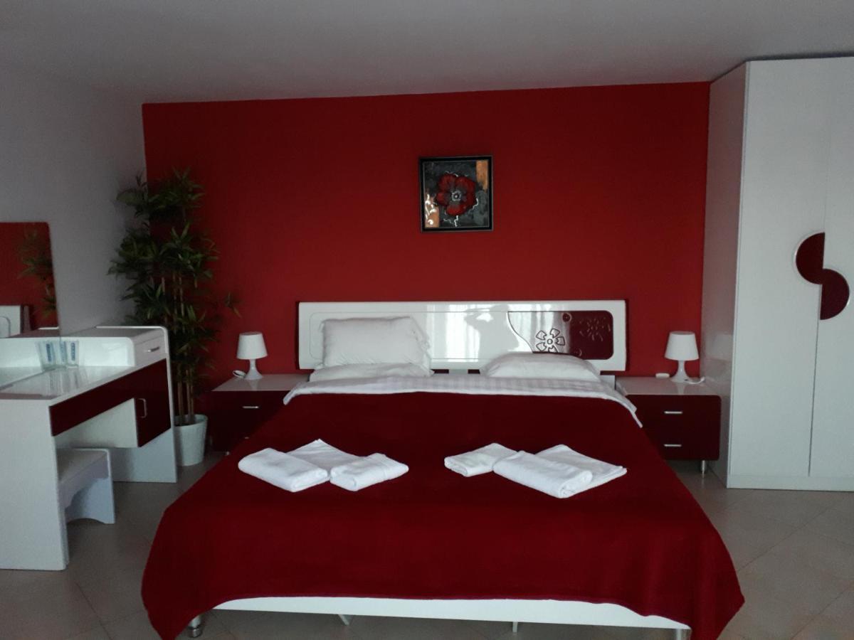 Family Hotel Gogov Sinemoretz Extérieur photo